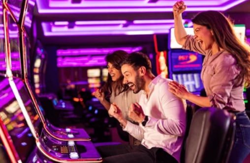 Membaca bonus mabok88 melalui ponsel
